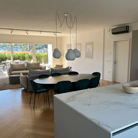 Luxury Penthouse Apartment In The City Centre דירה לובליאנה