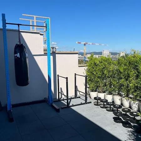 Luxury Penthouse Apartment In The City Centre דירה לובליאנה